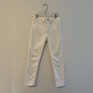 Levi’s 311 shaping skinny Jean white